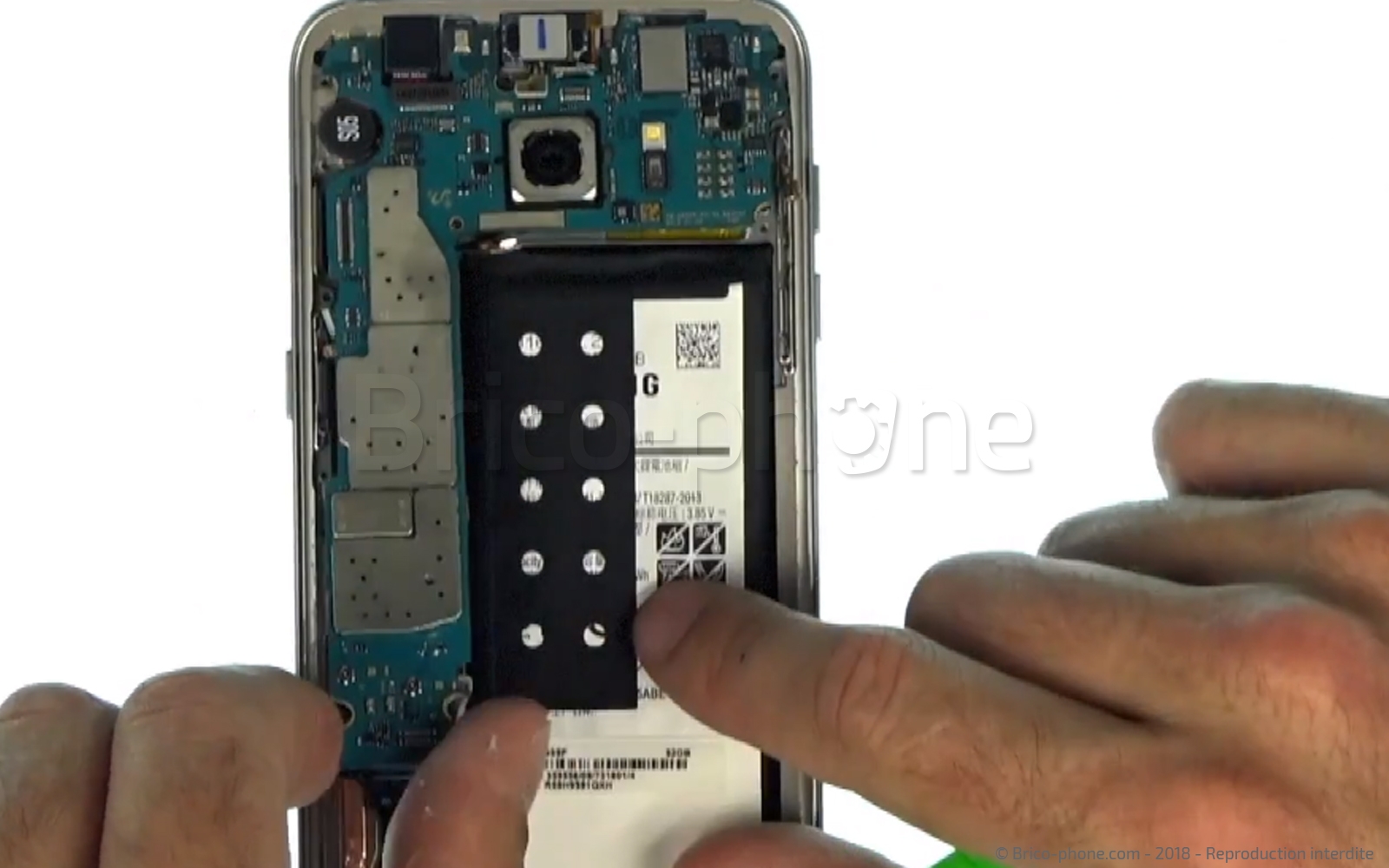 Changement d'écran (vitre+AMOLED) sur Galaxy S7 Edge photo 2